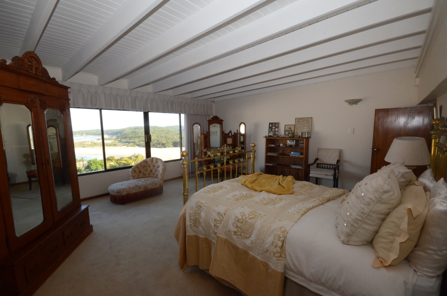 5 Bedroom Property for Sale in Blue Bend Eastern Cape